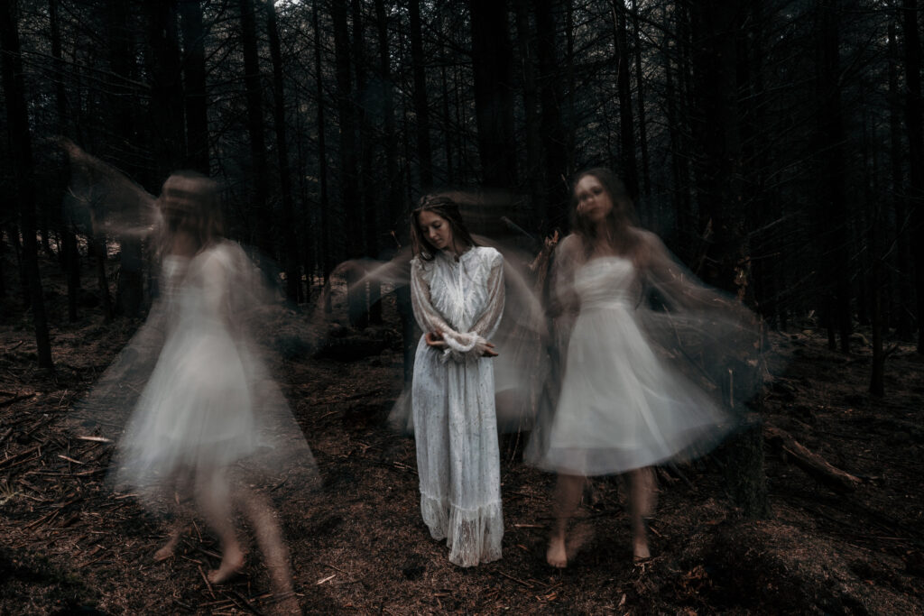 Halloween photo ideas: long exposure ghost photo
