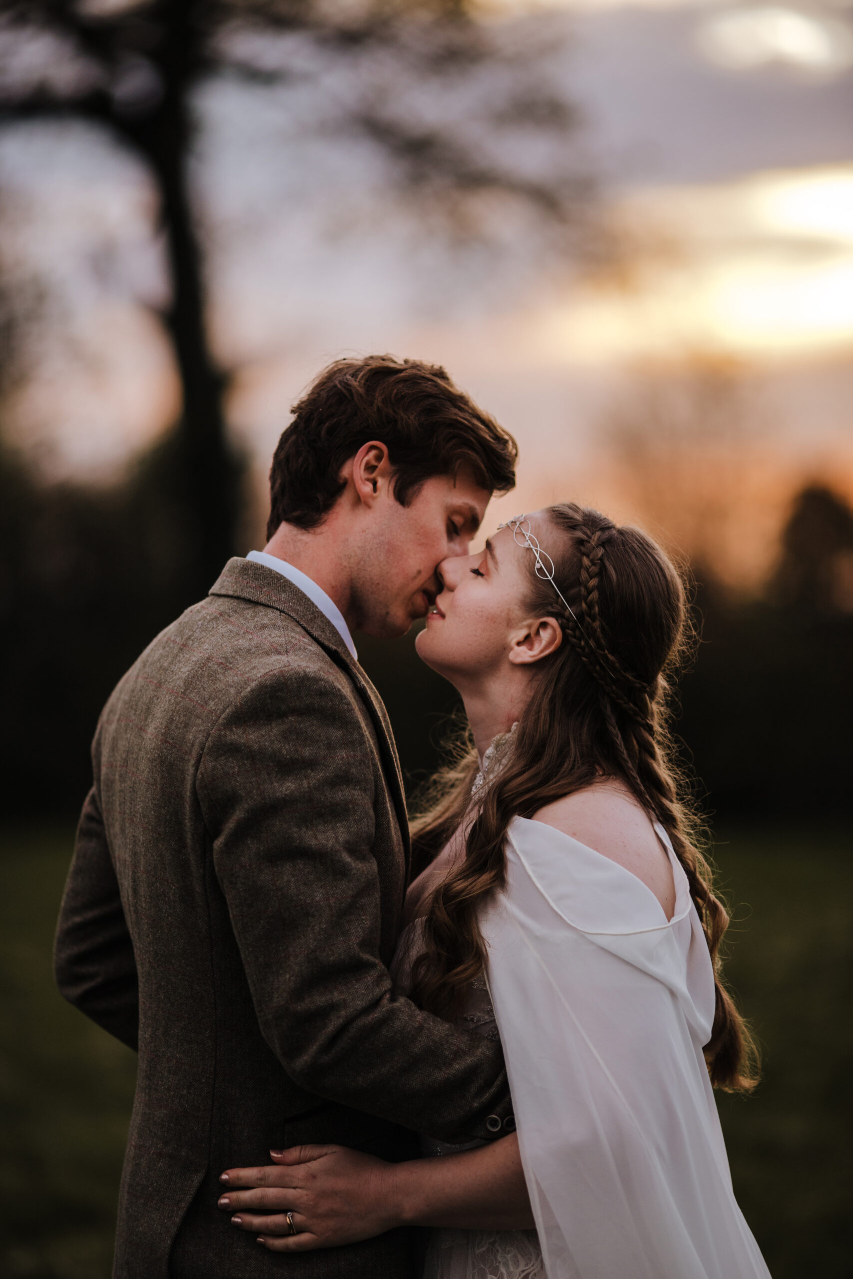 Summer wedding photography - managing exposure