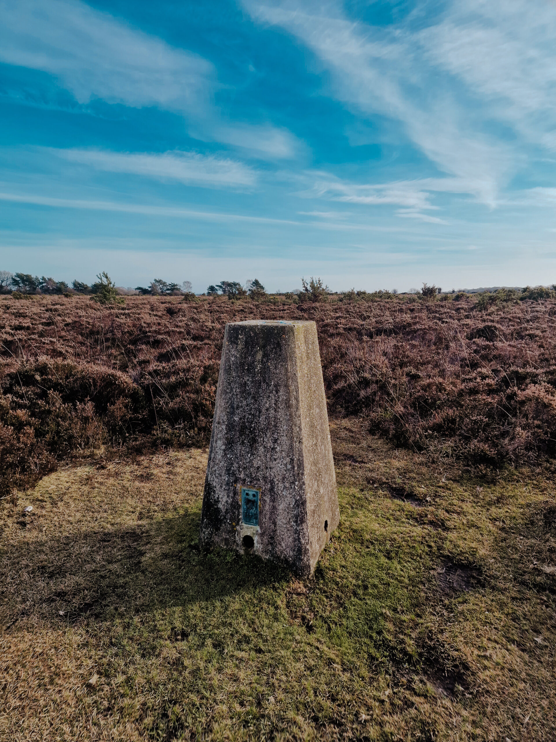 How to Take Good Hiking Photos (Even On Your Phone)